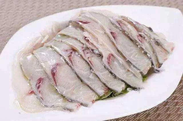 兼职卖鱼片视频教程,鱼片怎么切才嫩不散好卖?