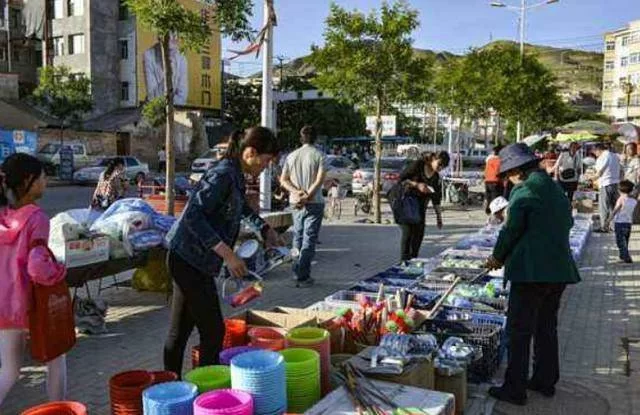 兼职卖米酒靠谱吗?摆地摊卖啥好赚钱低成本?