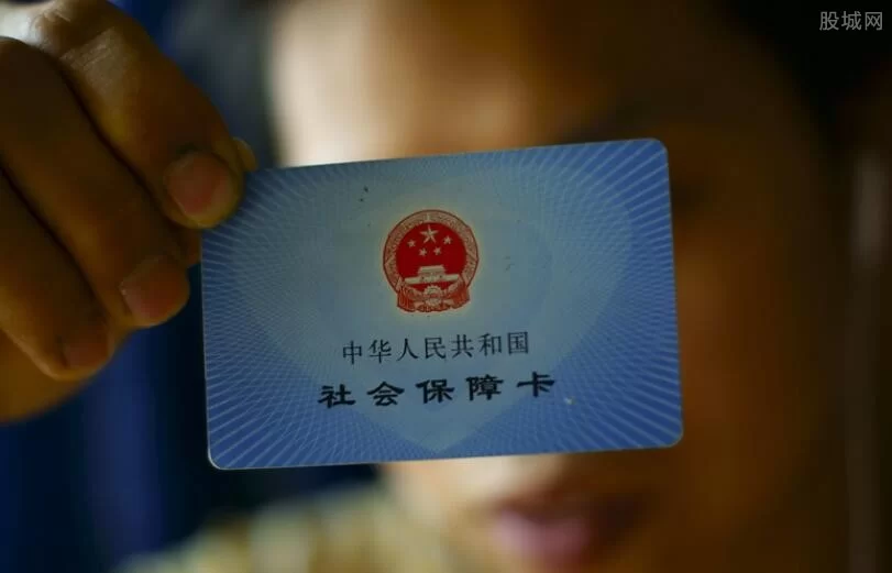 兼职人员能不交社保吗,企业给交社保行不行?