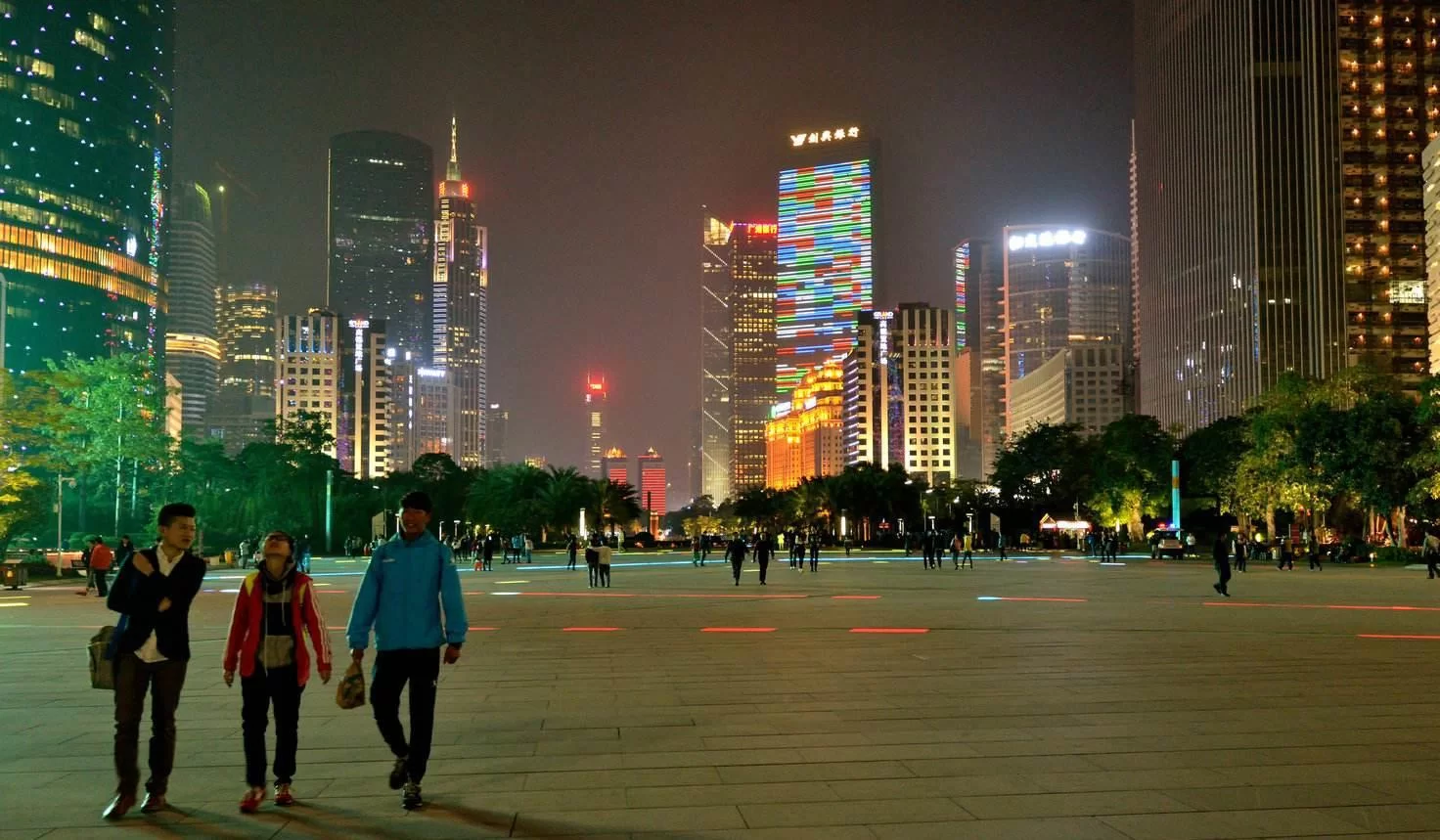 兼职一小时30元,广州杭州最低工资多少?