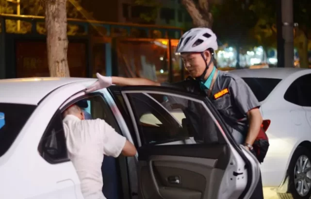 兼职代驾和专车,哪个更好做,收入还稳?