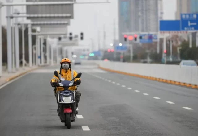 六安晚上兼职跑外卖，6点到10点4小时能赚多少？