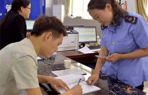 公务员开饭店副业,合法吗?能做哪些副业类型?