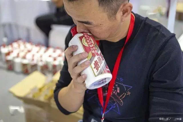 公务员下班能做兼职吗?哪些副业不违规又能做?