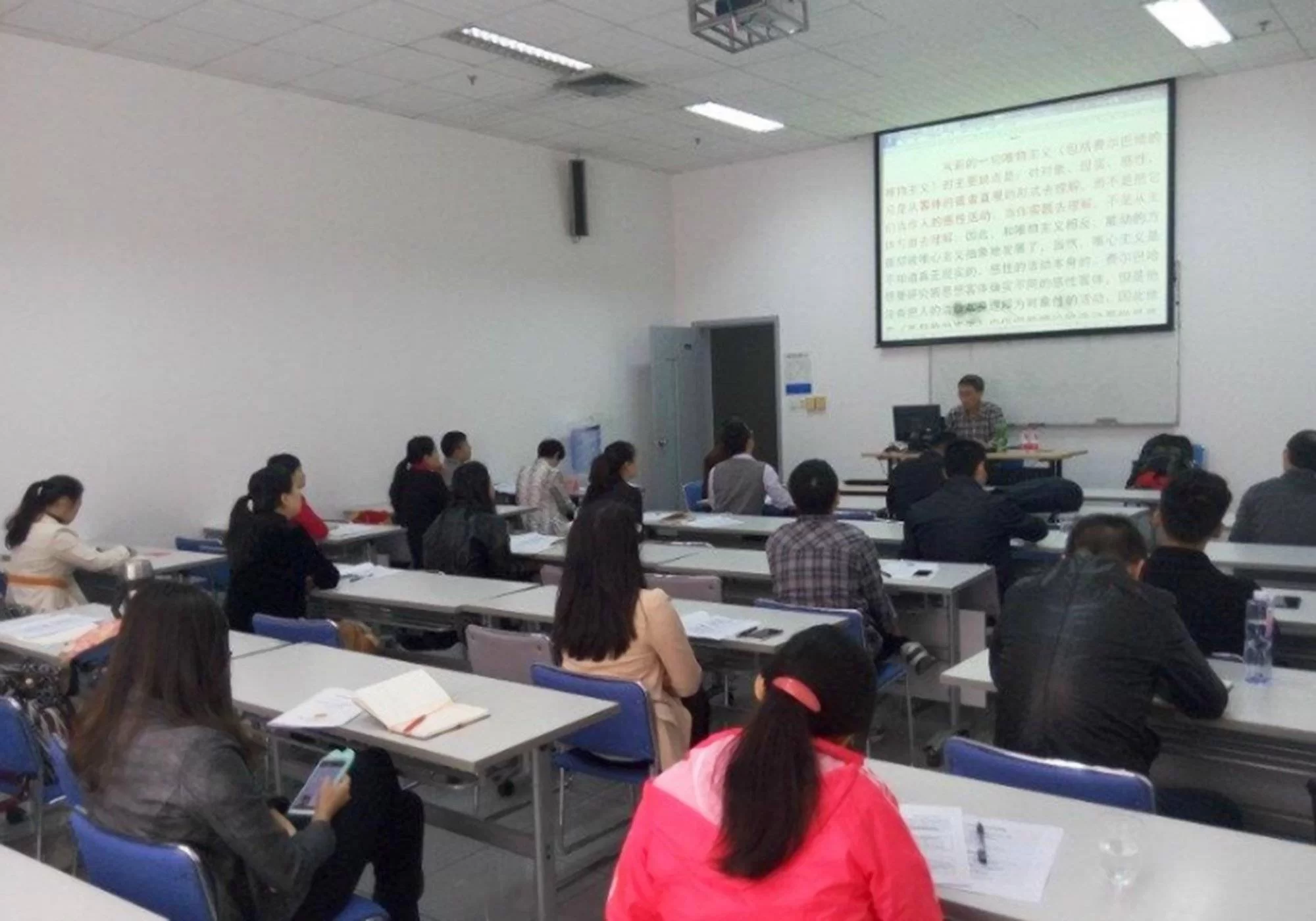 公众号副业抄书引流违法吗?公务员要注意这些点