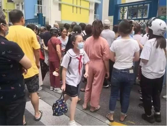 光谷广场附近钟点工兼职接送孩子一般怎么收费?