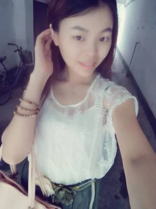 做兼职模特真的需要模特卡吗?过来人教你避坑!