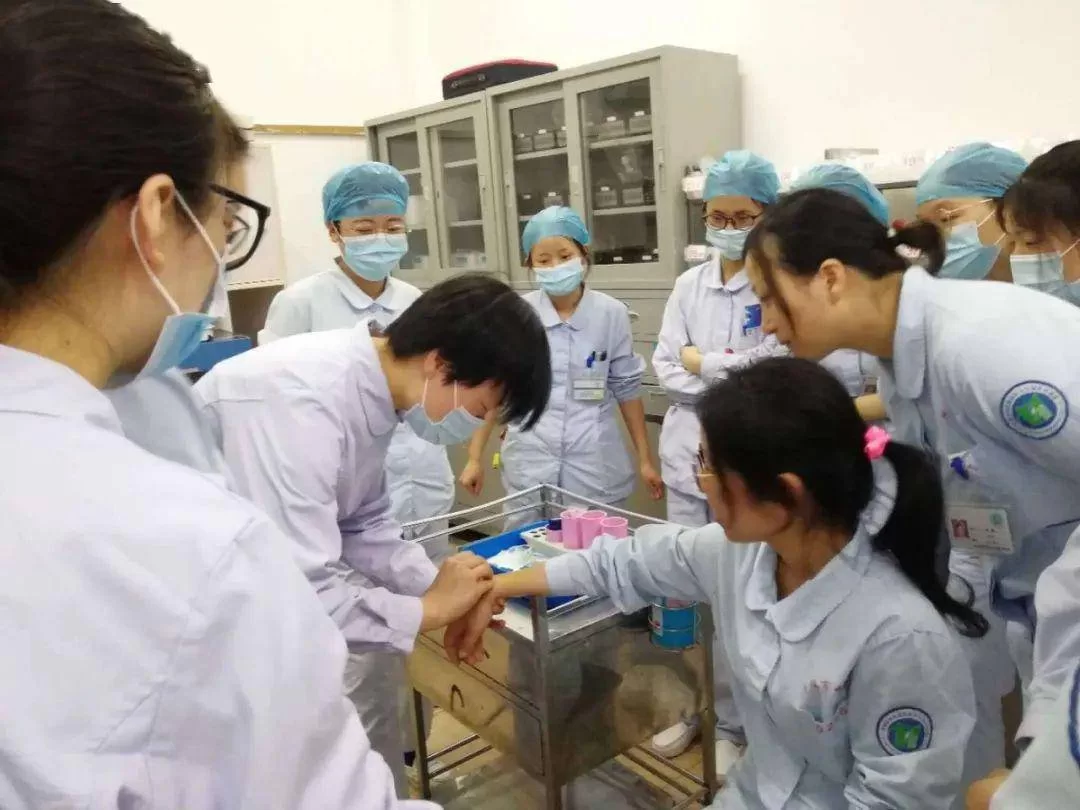 体检护士能做哪些副业,这些工作类型适合做吗?