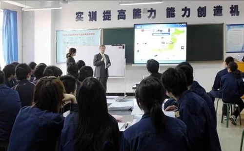 企业高管兼职讲课、国资委挂职有啥好处?
