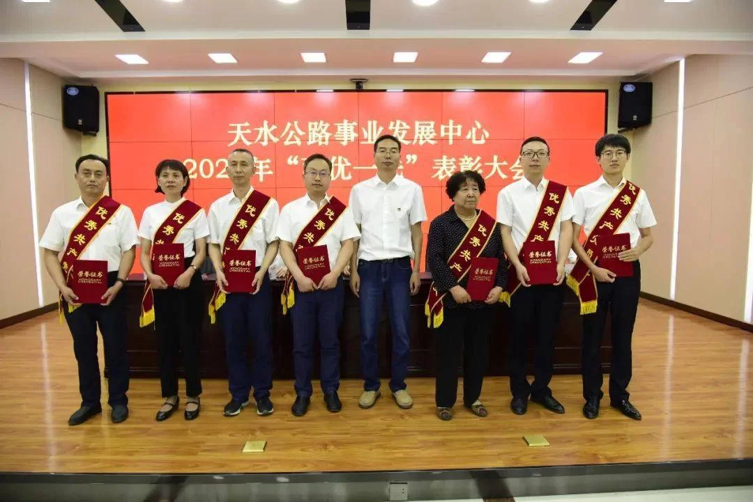 伴郎能做啥副业?当伴郎讲究和份子钱要注意?