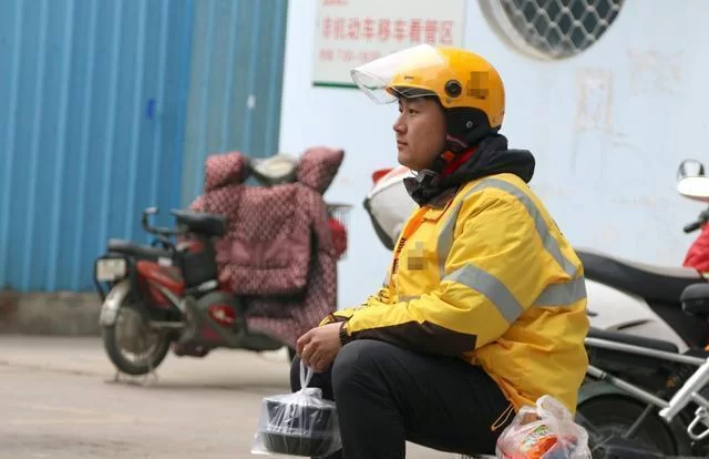 伊犁晚上兼职跑外卖,4小时能赚多少哪个平台好?