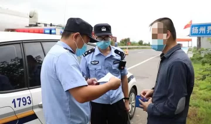 交警公务员适合啥副业?女性上班族也能自己干?