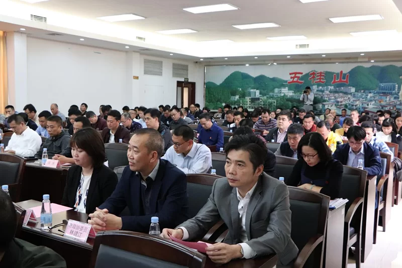 人大工委兼职委员职责,社区兼职委员有啥不同?