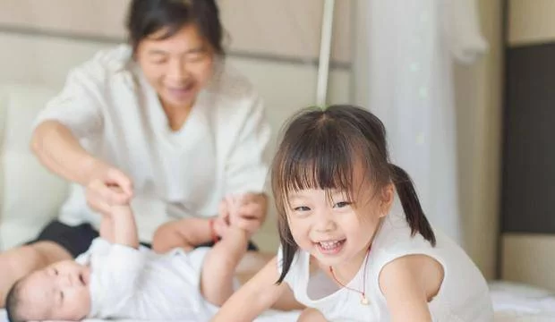 二胎宝妈在家兼职,电脑上做啥靠谱又赚钱?