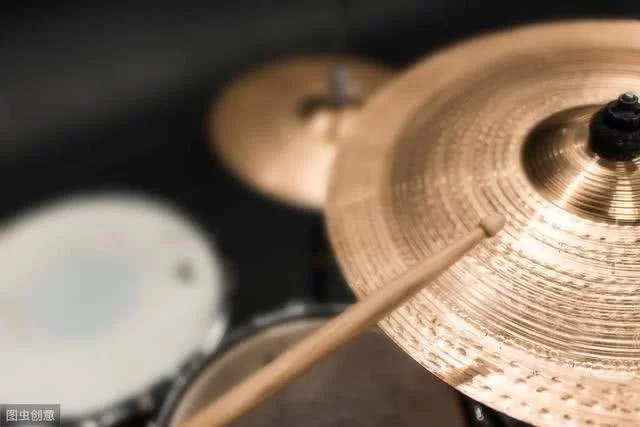 乐器副业女生，上班族适合学哪些乐器做副业呢？