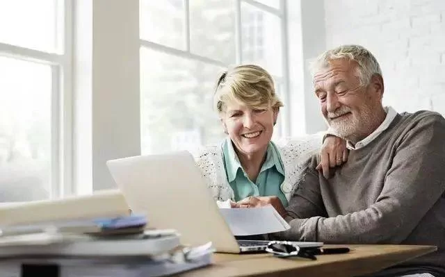 中山退休做啥副业靠谱？高薪副业这些行不行？