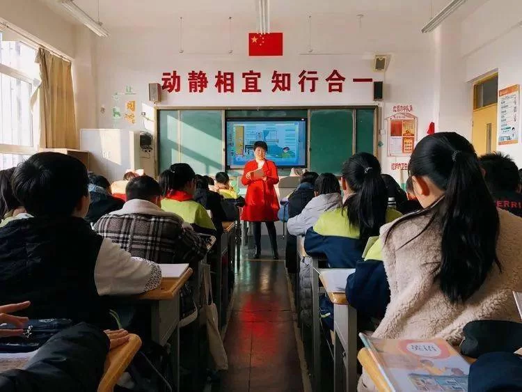 临沂大学附近兼职有哪些，好吃的饭店推荐哪家？