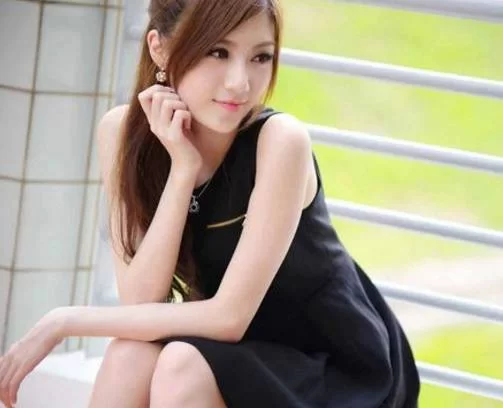 东莞美女工作室兼职靠谱吗？轻松赚钱机会速看！