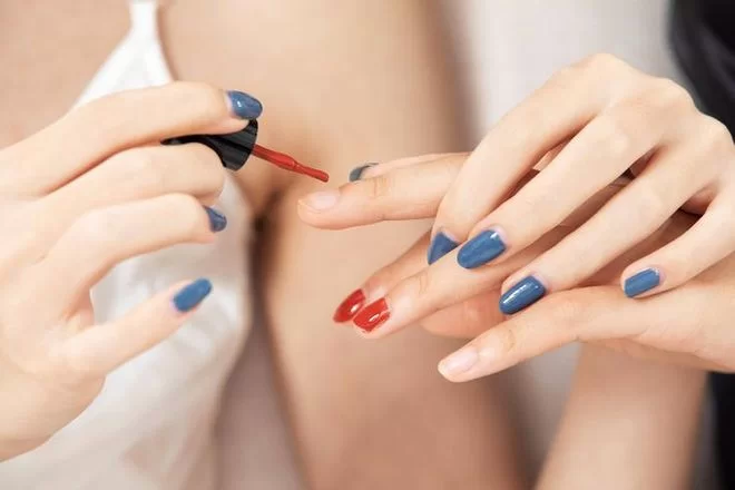 个人副业手工美甲店，新手怎么做得简单又漂亮？