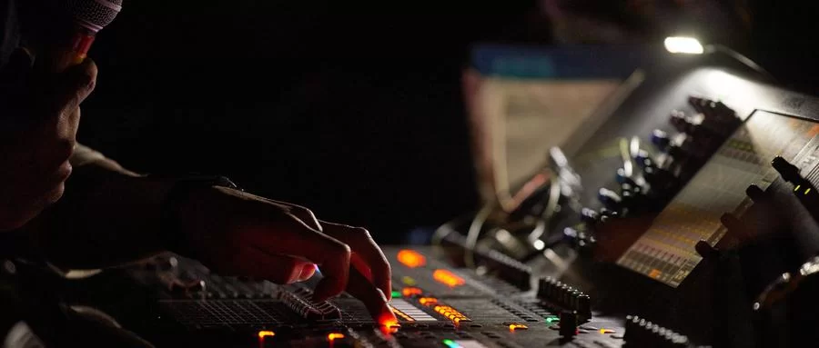 中学生配音兼职能赚钱吗，哪个手机软件好用？