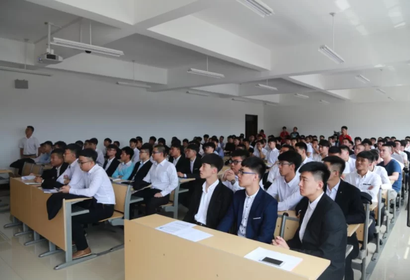 专科生考编制能报哪些岗位,出路真的有盼头吗?
