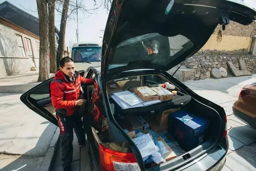 东莞自带小轿车兼职靠谱吗?怎么找送货群啊?