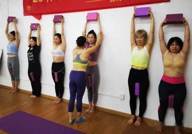 东莞瑜伽兼职招聘,如何找到合适的瑜伽老师?