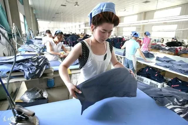 东莞工厂女生做什么副业好,手工外发靠谱吗?