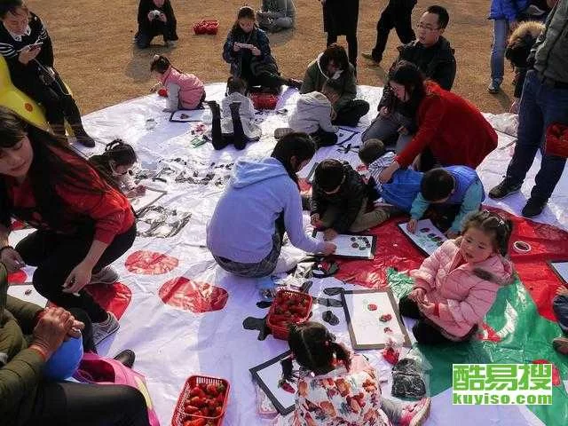 下班后摆摊做啥副业好,孩子也能一起轻松赚钱?