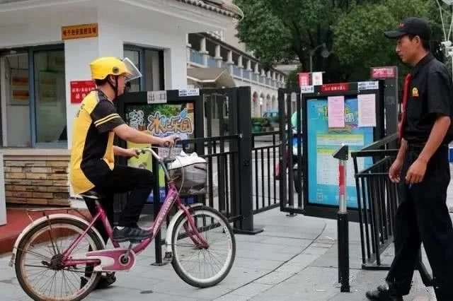 下班跑外卖做副业,晚上2小时能赚50不?靠谱不?