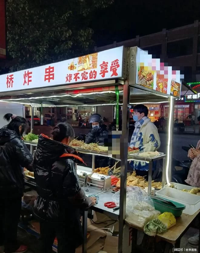 下班副业做点啥好?卖香肠摆摊一个人能赚钱不?