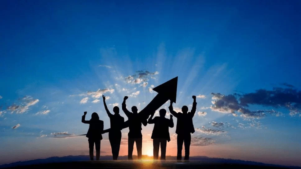 上班清闲时间多，做点啥副业既能挣钱又省心？