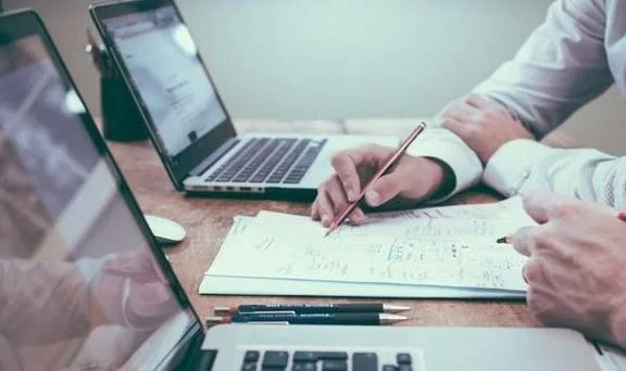 上班族适合做理疗副业吗？好处与坏处有哪些？