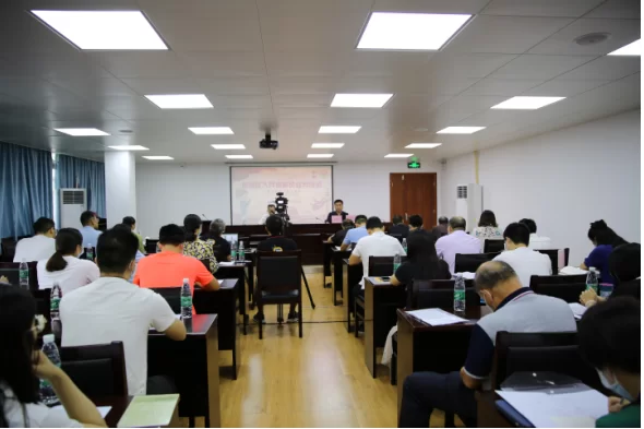 专兼职调解员业务培训咋加强，激励机制是啥，有啥先进事迹？