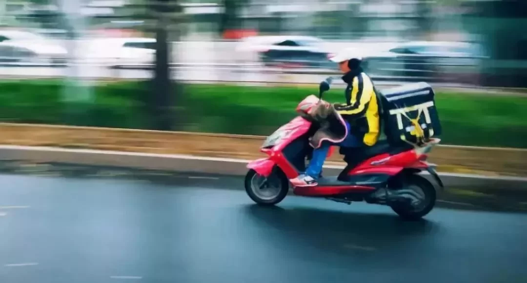 下班副业送外卖,两小时能赚多少,体验咋样,能长期做不?