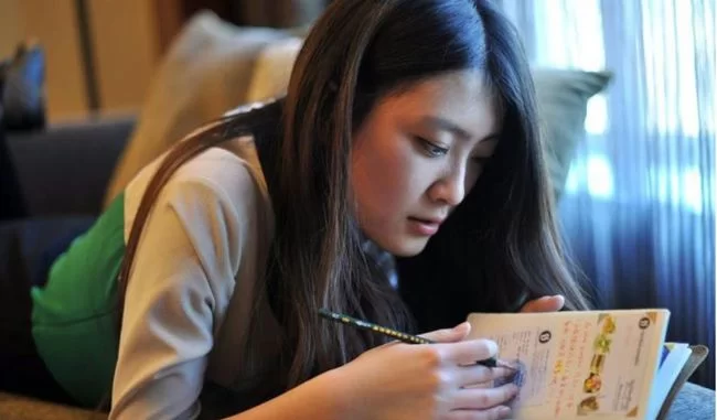 主业养家,40岁女性下班后一个人在家能做的副业有哪些?