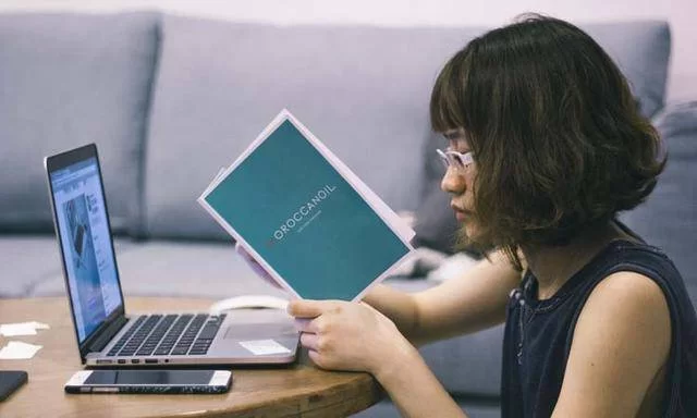 为啥女生上班族搞副业赚钱没特长有电脑也能做点啥靠谱的事儿?