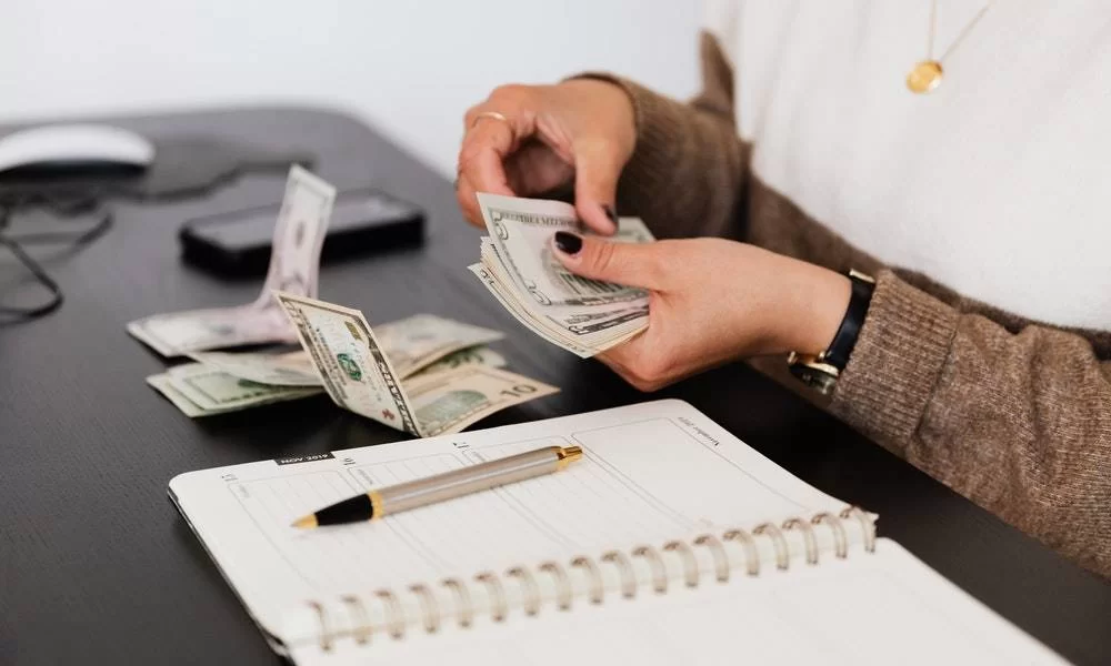 串圆珠笔副业靠谱吗，组装一支能赚多少钱，做狙击枪能赚钱吗？