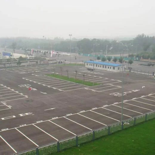 丰城厂区兼职，厂区道路划线标准尺寸和减速慢行标志要注意啥？