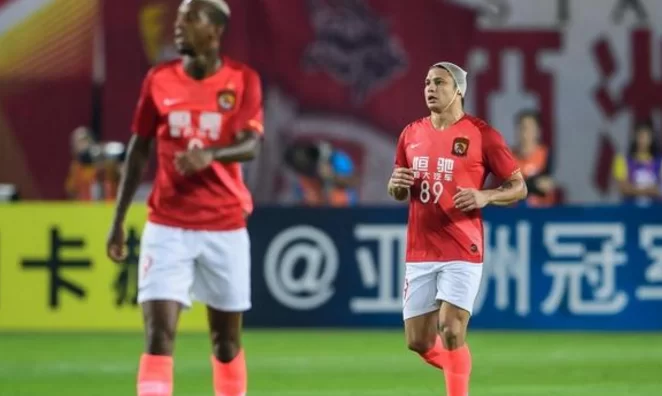 中超球员除了踢球还有哪些副业可以干薪水高不高为啥不去欧洲踢球？