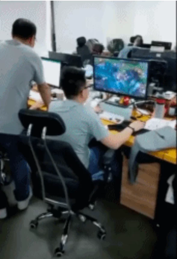 上班族适合什么副业，办公室没事干做这个不影响工作赚钱？