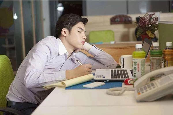 中年人晚上2-3小时做什么副业好?正规平台推荐适合上班族