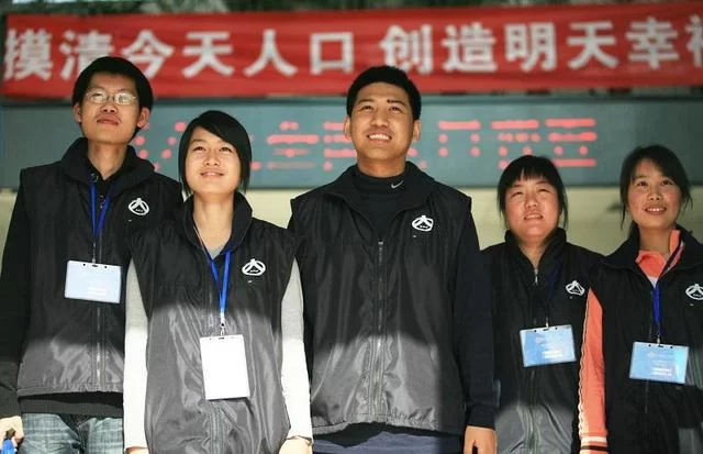 中国现在有多少万女性上班族有副业,适合她们的副业都有哪些呢?