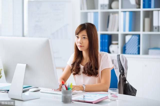 中医生上班族能做什么副业?公务员事业编有哪些合法选择?
