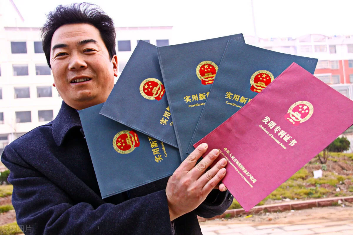 个人兼职跑网约车晚上5小时能赚多少,事业单位人员能开吗?