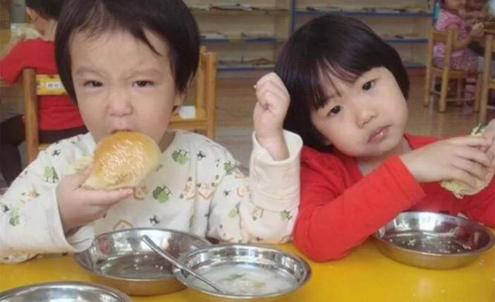 两个儿子做什么兼职好?一个卖伞一个卖鞋的活儿靠谱不?