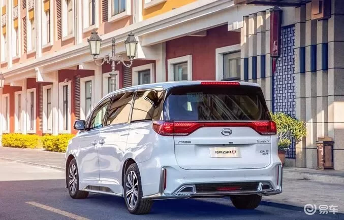 上班族做什么副业不影响工作？卖袜子简单又赚钱，靠谱吗？