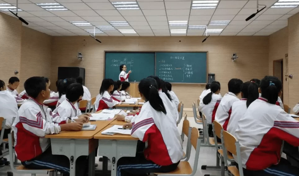 东莞托管兼职平台,洪梅中学托管晚辅老师工作内容怎么样?靠谱吗?
