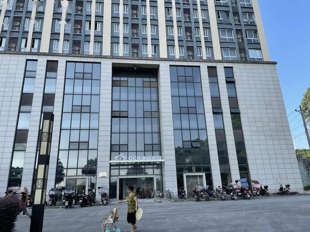 40岁办公室兼职,放弃副业后闲置公寓创业兼职比较靠谱吗?