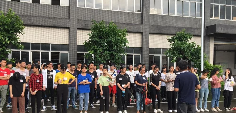 16岁学生暑假工兼职能做吗?深圳厦门哪里找,麦当劳要吗?